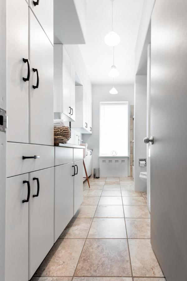 115 N Main Huge 2 Bedroom Unit On Main Street Saint Charles Eksteriør billede